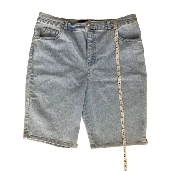 Gloria Vanderbilt Womens Light Wash Denim Shorts - Picture 12 of 15